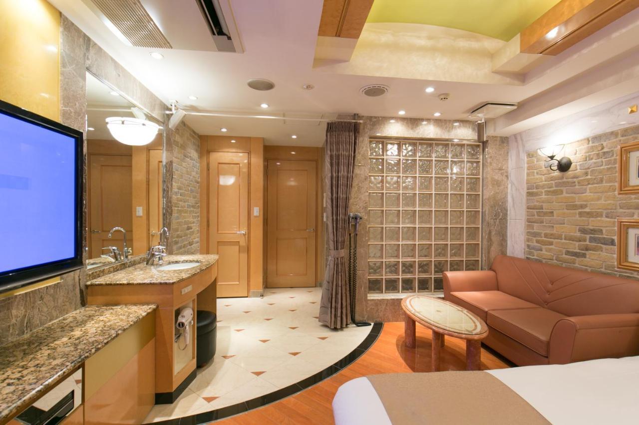 Hotel D-Wave Shinjuku（Adult Only) طوكيو المظهر الخارجي الصورة